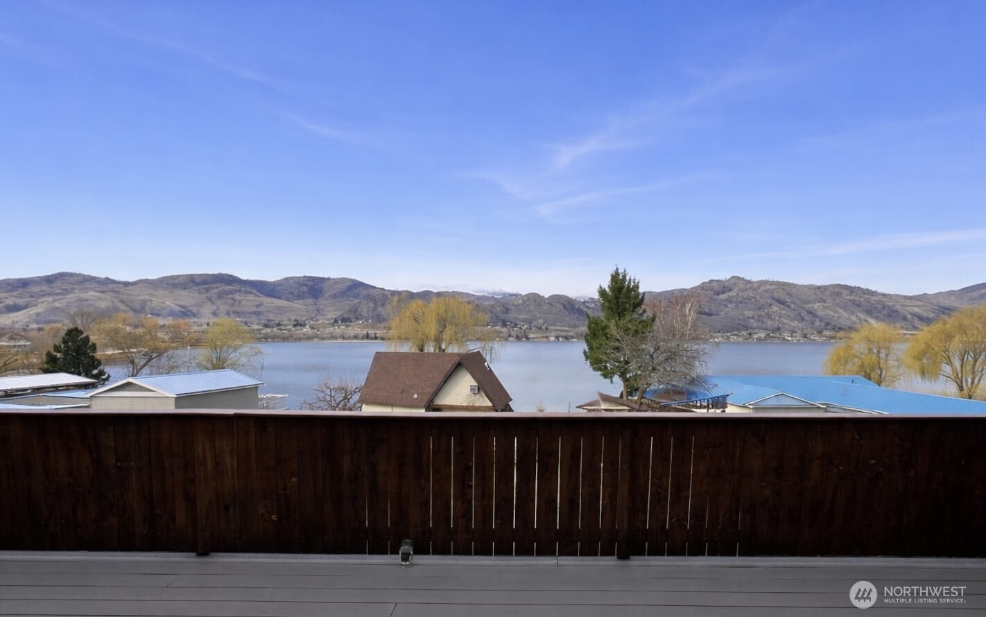 65 Eastlake Road Oroville WA 98844