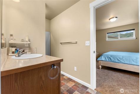 65 Eastlake Road Oroville WA 98844