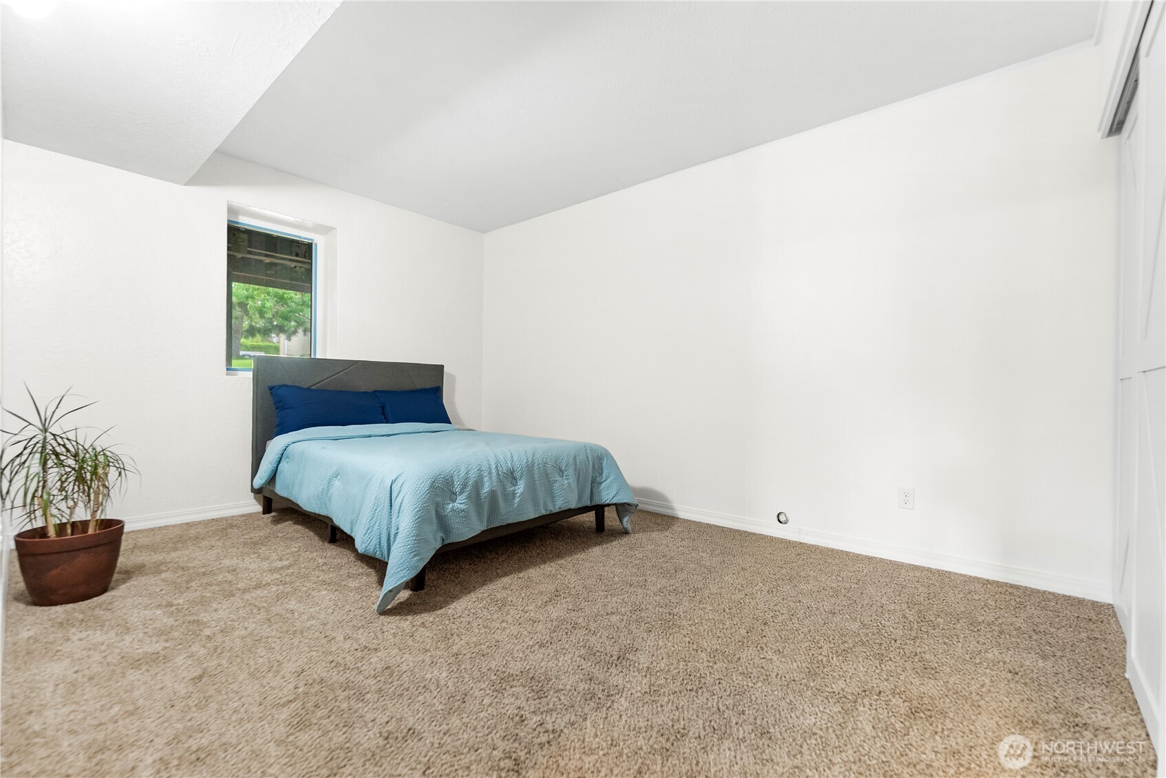 65 Eastlake Road Oroville WA 98844