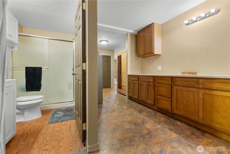 65 Eastlake Road Oroville WA 98844
