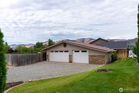 65 Eastlake Road Oroville WA 98844