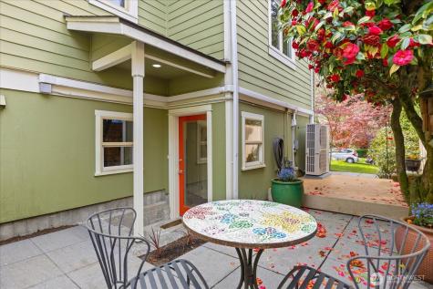 1322 NE 70th Street Seattle WA 98115