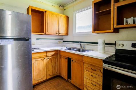 823 Lacey Street SE Lacey WA 98503