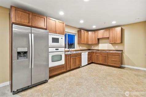 31619 26th Avenue E Graham WA 98338