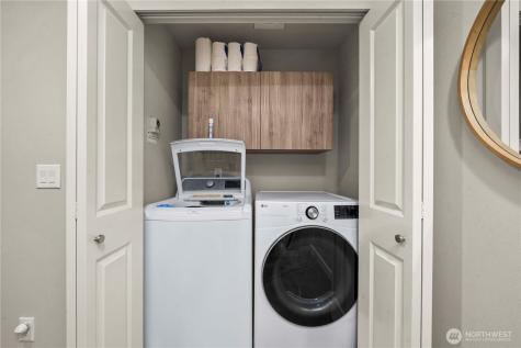 23000 NE 8th Sammamish WA 98074