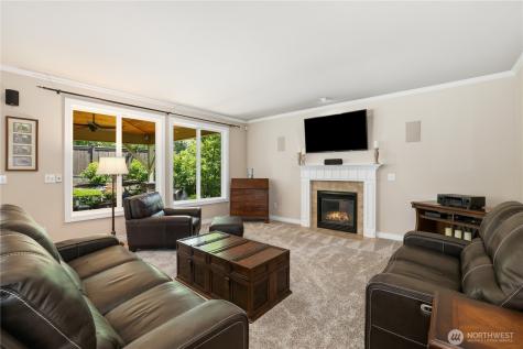 925 23rd Street SW Puyallup WA 98371