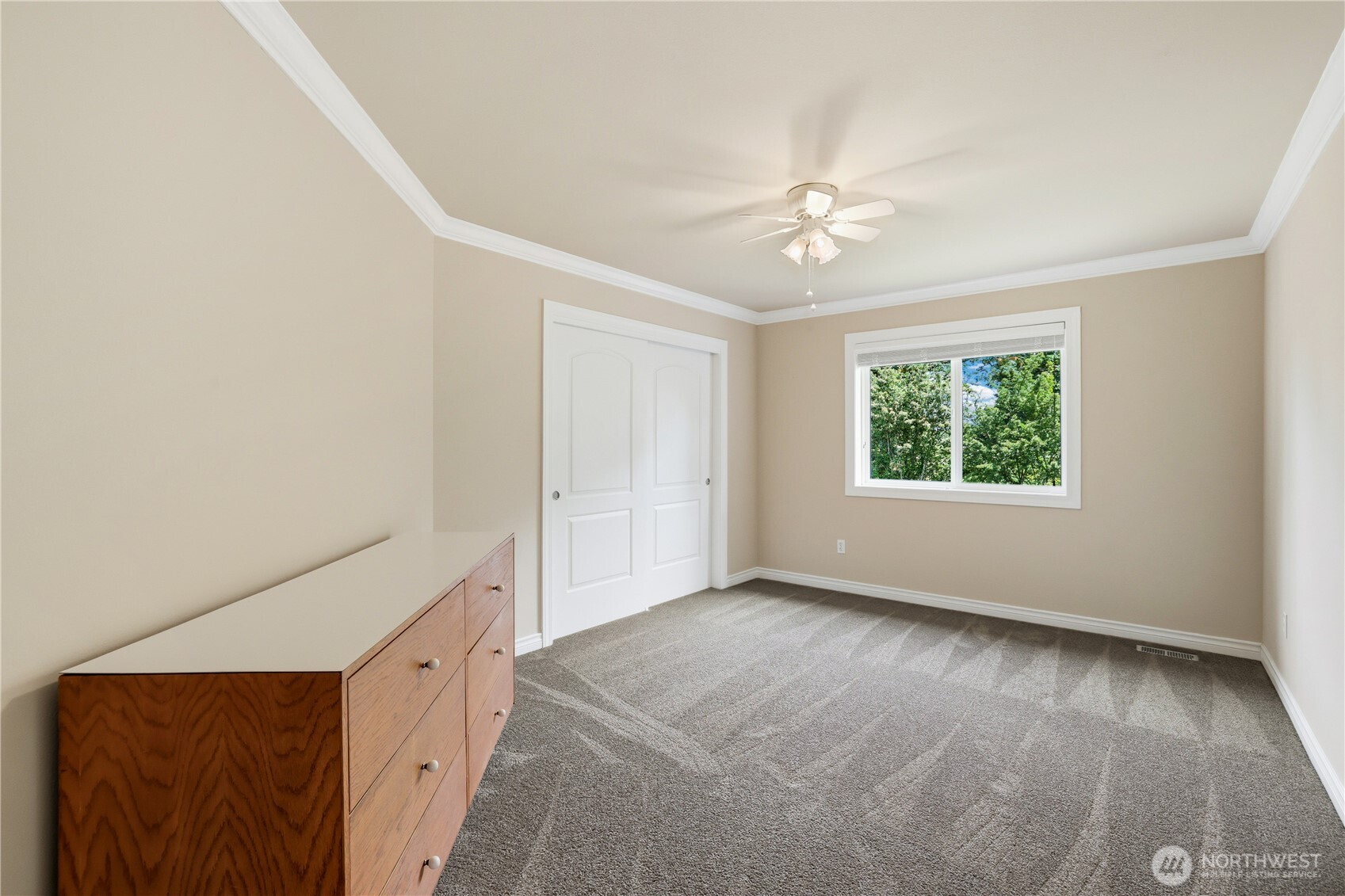 925 23rd Street SW Puyallup WA 98371