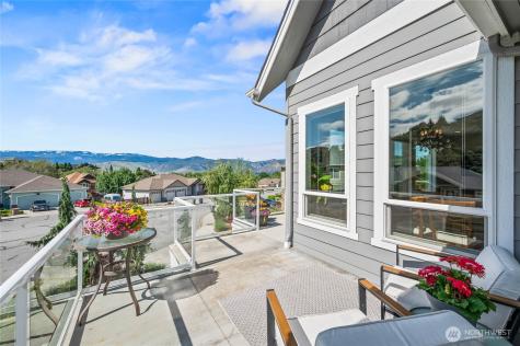 719 19th Street NE East Wenatchee WA 98802