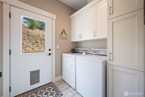 719 19th Street NE East Wenatchee WA 98802