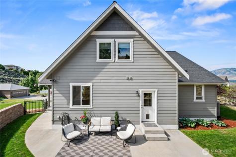 719 19th Street NE East Wenatchee WA 98802