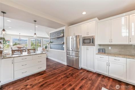 719 19th Street NE East Wenatchee WA 98802