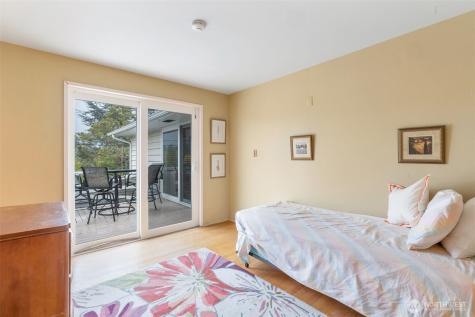 10520 11th Avenue NW Seattle WA 98177