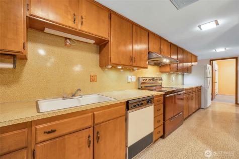 10520 11th Avenue NW Seattle WA 98177