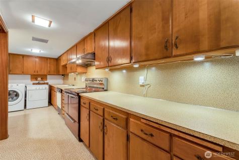 10520 11th Avenue NW Seattle WA 98177