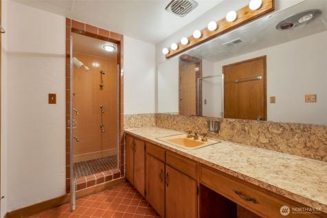10520 11th Avenue NW Seattle WA 98177