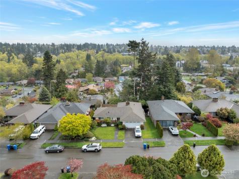 10520 11th Avenue NW Seattle WA 98177