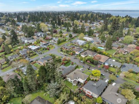 10520 11th Avenue NW Seattle WA 98177