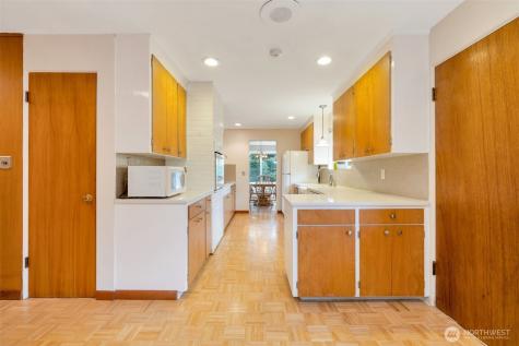 10520 11th Avenue NW Seattle WA 98177
