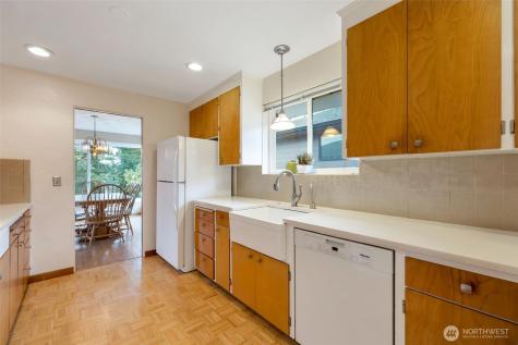 10520 11th Avenue NW Seattle WA 98177