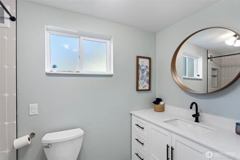 302 S Barton Street Seattle WA 98108