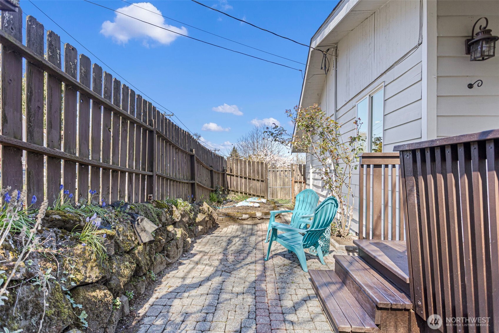 302 S Barton Street Seattle WA 98108