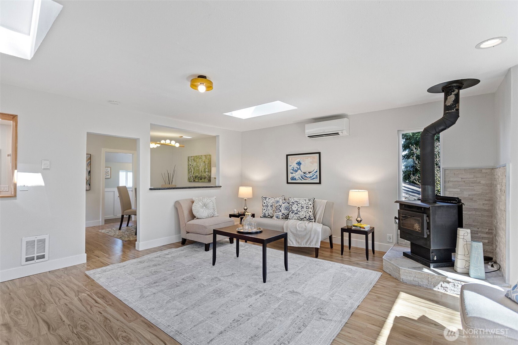 302 S Barton Street Seattle WA 98108