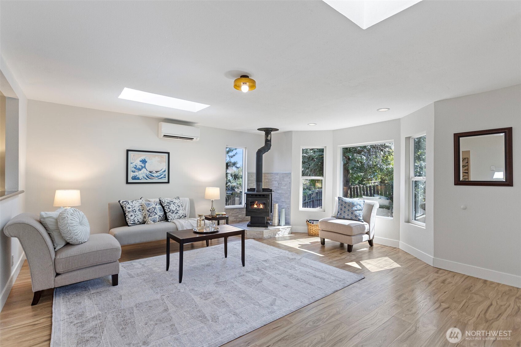 302 S Barton Street Seattle WA 98108