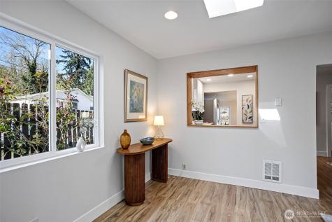 302 S Barton Street Seattle WA 98108