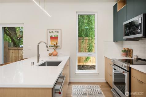 112 29th Avenue E Seattle WA 98112