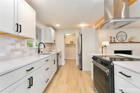 5804 51st Avenue NW Gig Harbor WA 98335
