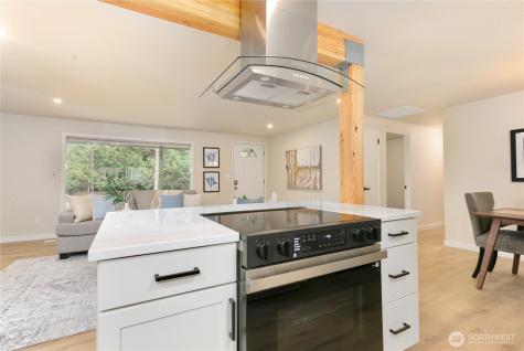 5804 51st Avenue NW Gig Harbor WA 98335