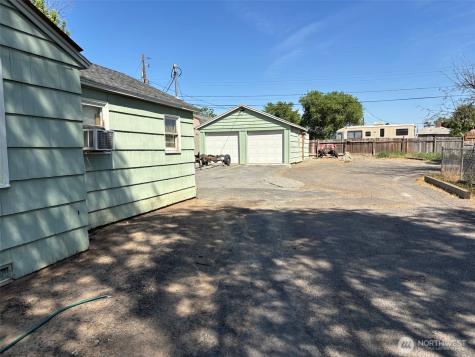 345 W Ridge Road Moses Lake WA 98837