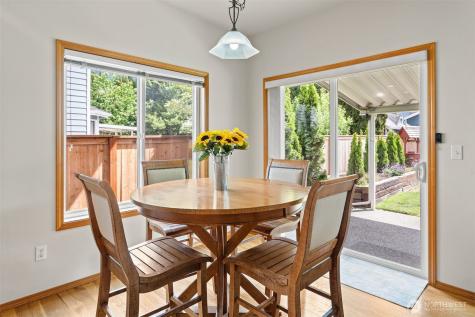 1602 12th Avenue NW Puyallup WA 98371
