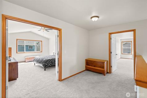 1602 12th Avenue NW Puyallup WA 98371