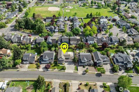 1602 12th Avenue NW Puyallup WA 98371