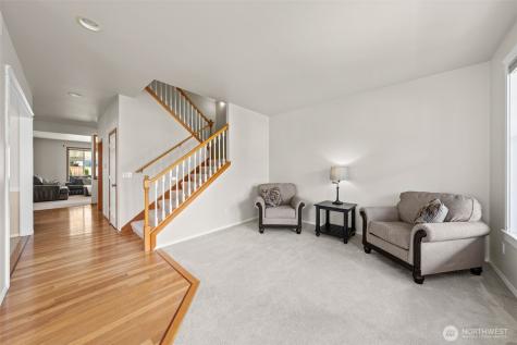 1602 12th Avenue NW Puyallup WA 98371