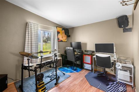3621 132nd Street E Tacoma WA 98446