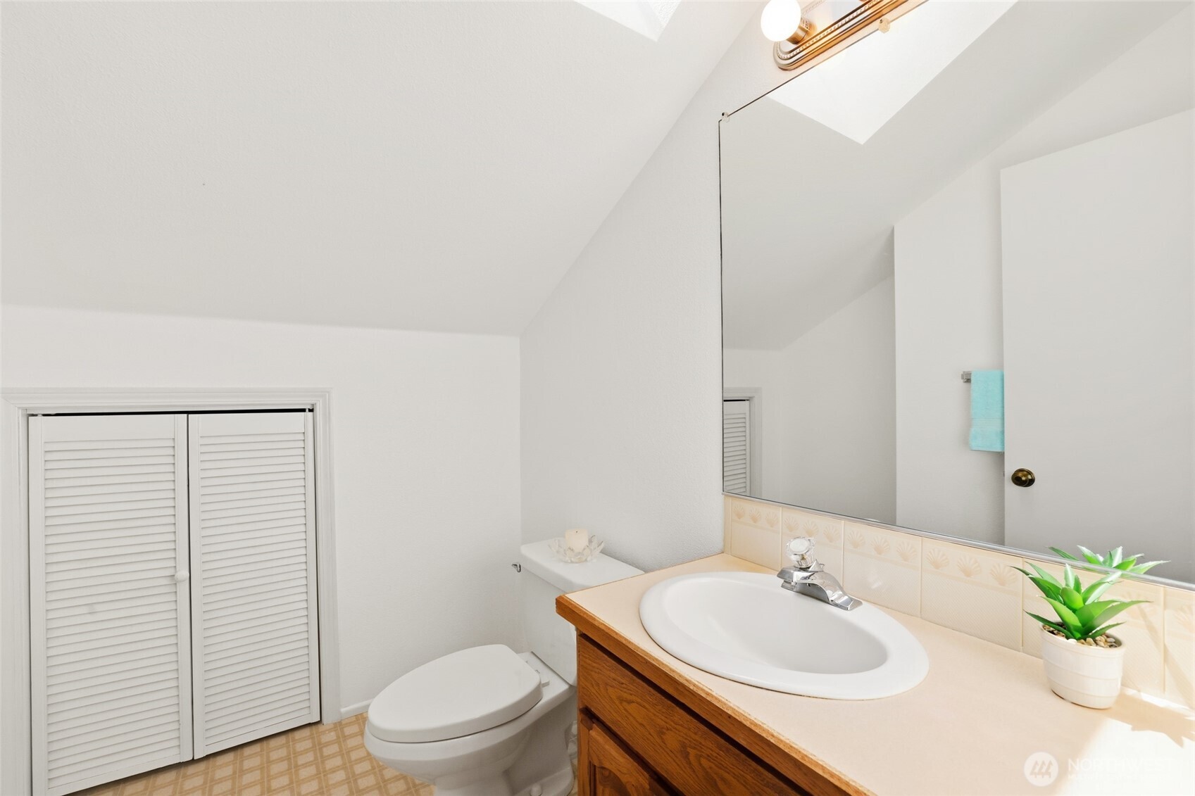 60 Cedar Place Brinnon WA 98320