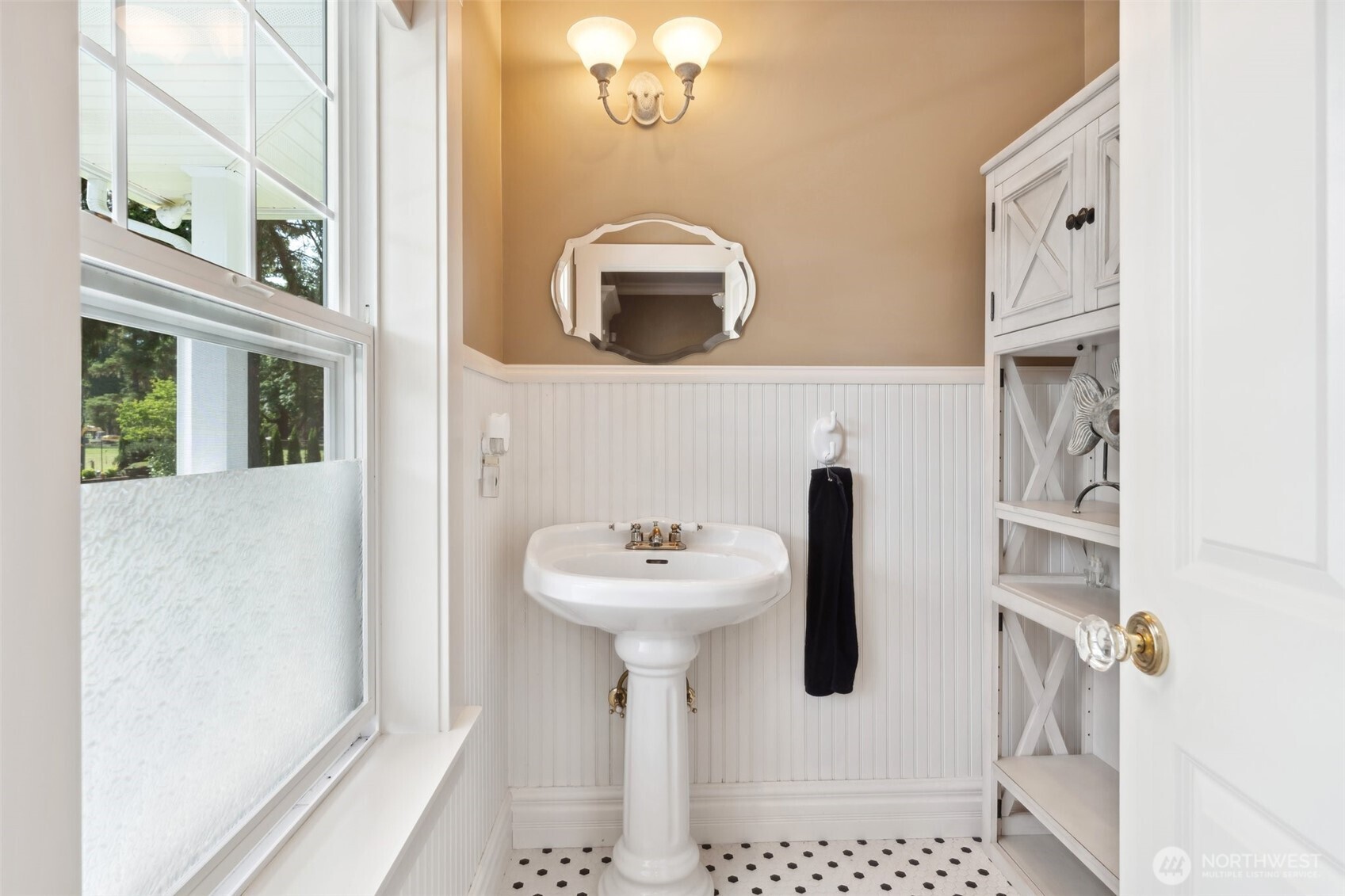 253 Green Water Drive Toledo WA 98591