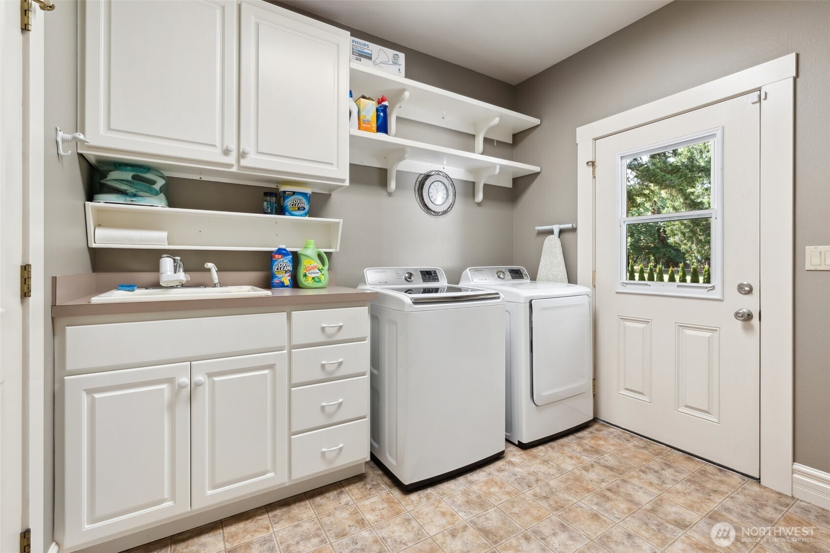 253 Green Water Drive Toledo WA 98591