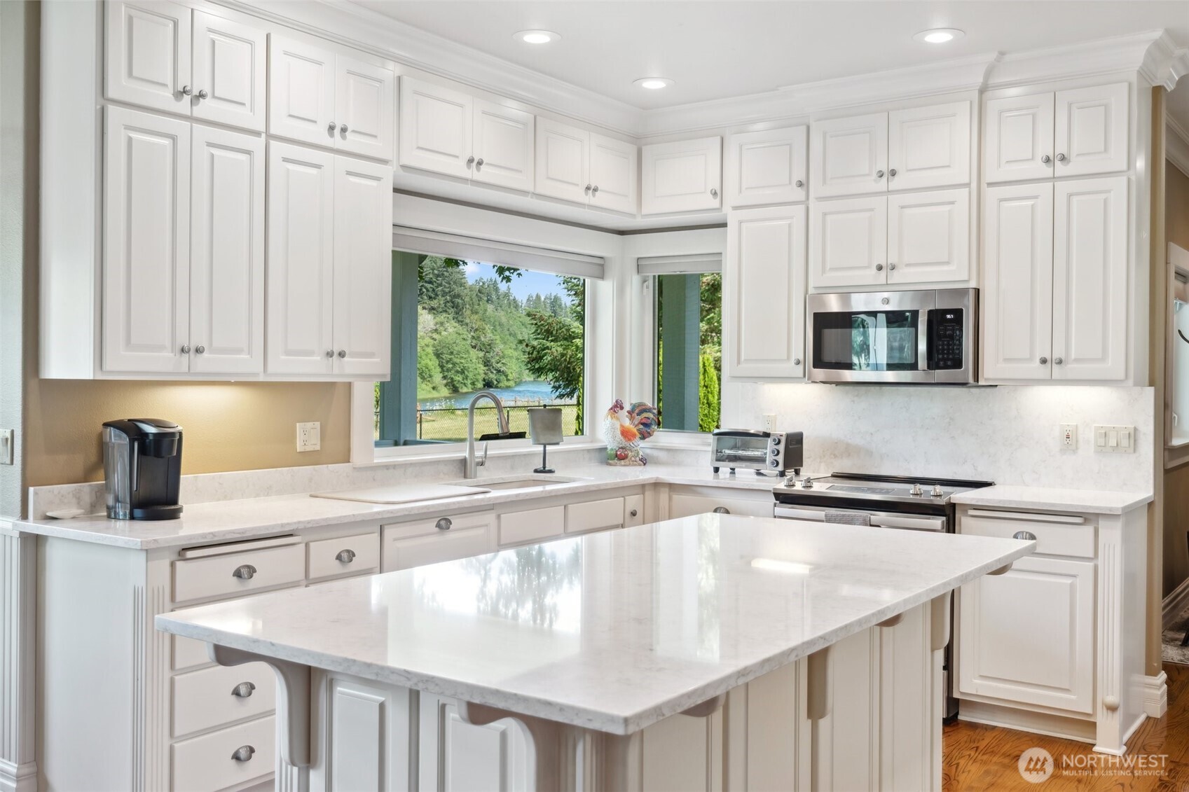 253 Green Water Drive Toledo WA 98591