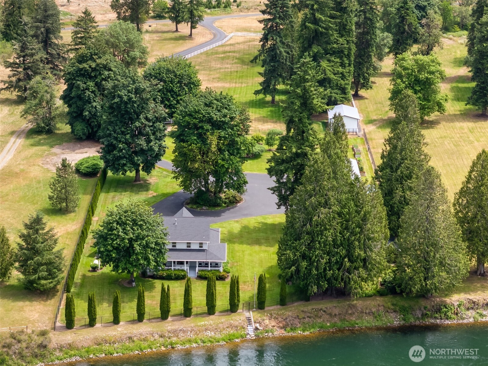 253 Green Water Drive Toledo WA 98591