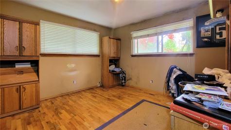 11802 28th Avenue E Tacoma WA 98445