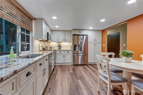 33762 32nd Avenue SW Federal Way WA 98023