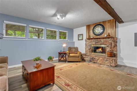 33762 32nd Avenue SW Federal Way WA 98023