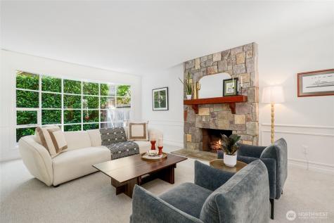 2726 209th Avenue NE Sammamish WA 98074
