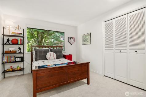 2726 209th Avenue NE Sammamish WA 98074