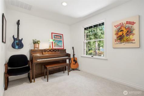 2726 209th Avenue NE Sammamish WA 98074