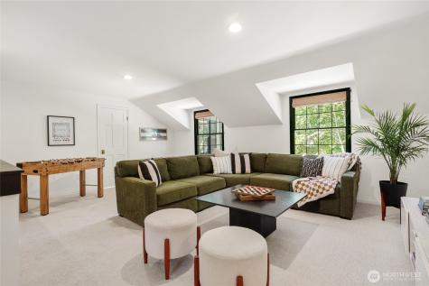 2726 209th Avenue NE Sammamish WA 98074