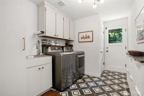 2726 209th Avenue NE Sammamish WA 98074